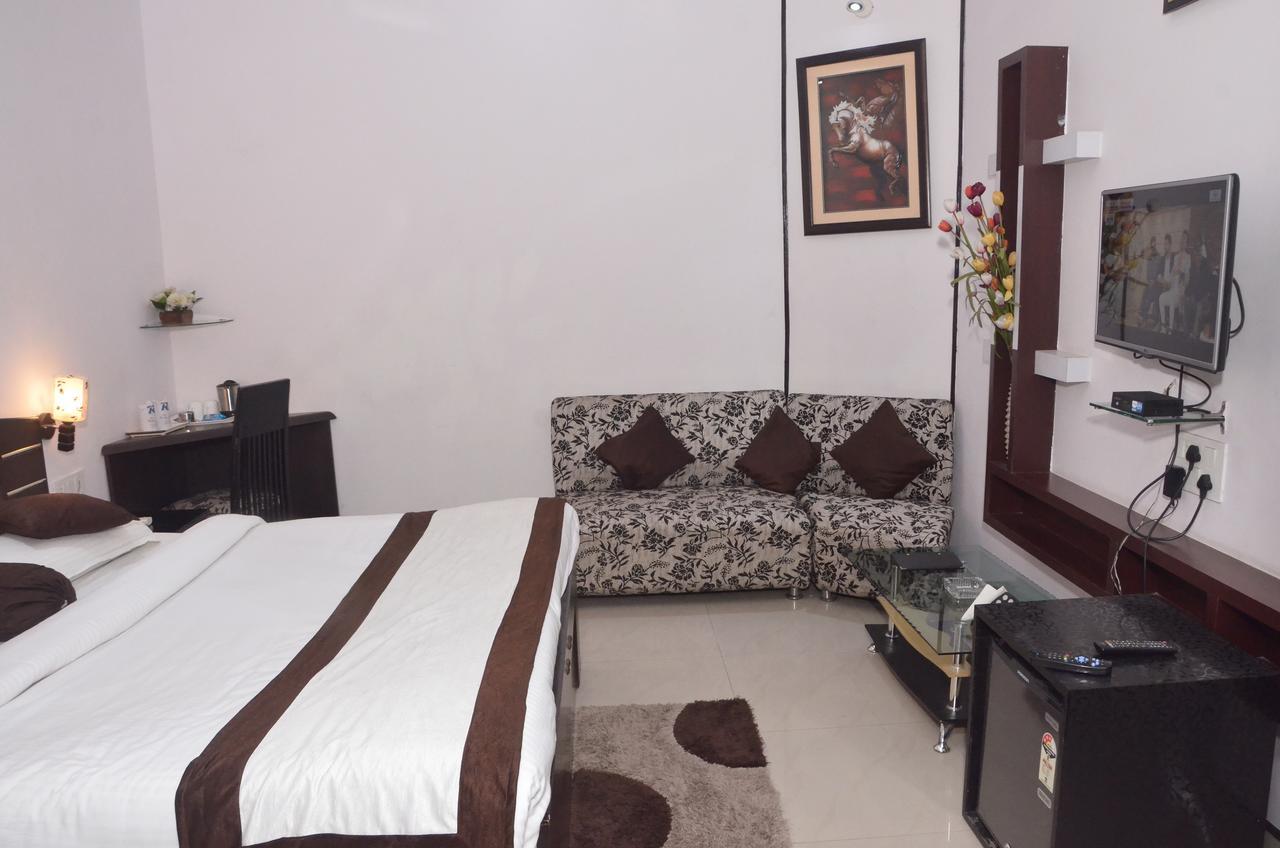 Hotel Royal Classic Bareilly Exterior foto